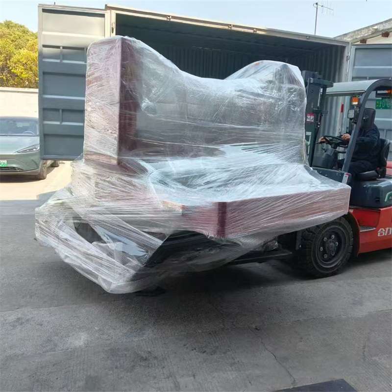 龙凤区克拉玛依区：物流专线的高效货运之旅