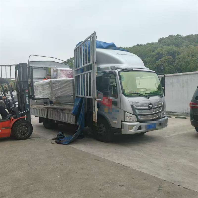 龙凤区巴州进仓物流：专线直达运输的多样服务探索