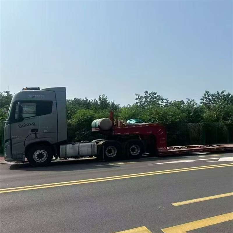 龙凤区探索康县进仓物流的多元运输奥秘